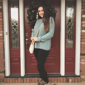 Meet your Posher, Brooke